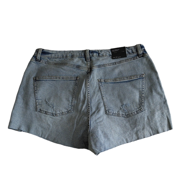 NWT Wild Fable Size 14 Super High Rise Curvy Distressed Button Fly Jean Shorts - Picture 2 of 15